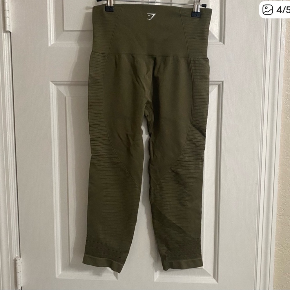 Gymshark Khaki Workout Capris - Picture 4 of 5